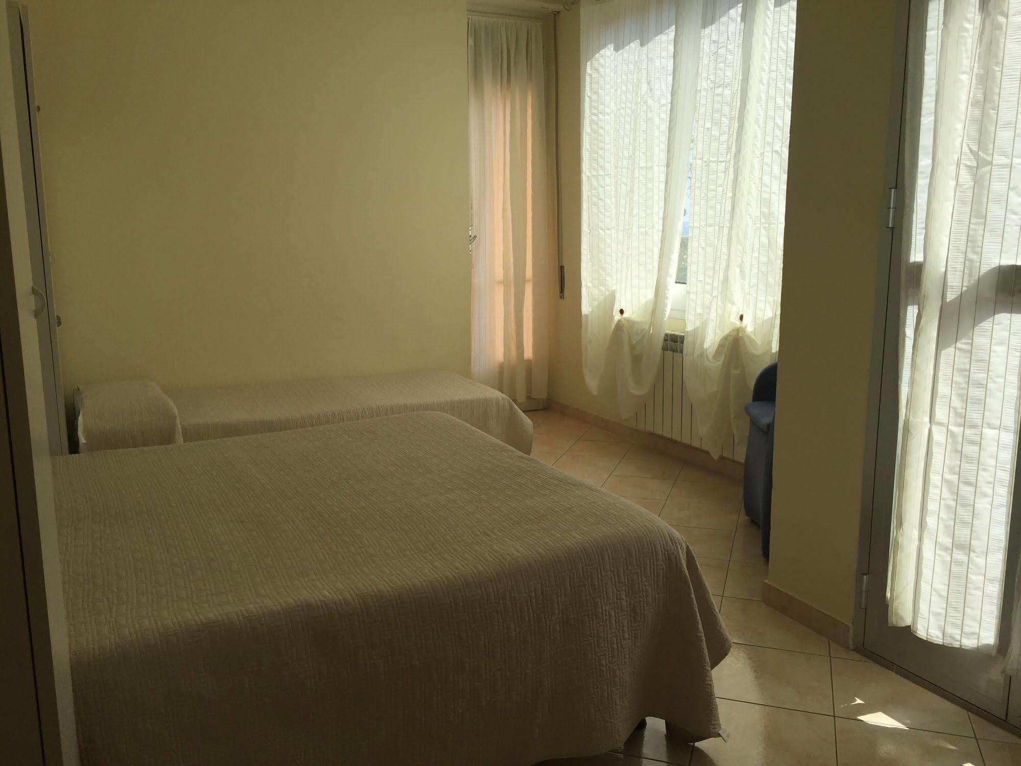 Hotel Lora Rda Luxury Bordighera Ngoại thất bức ảnh